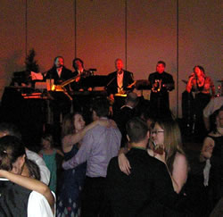 performance-4 6 piece Toronto band